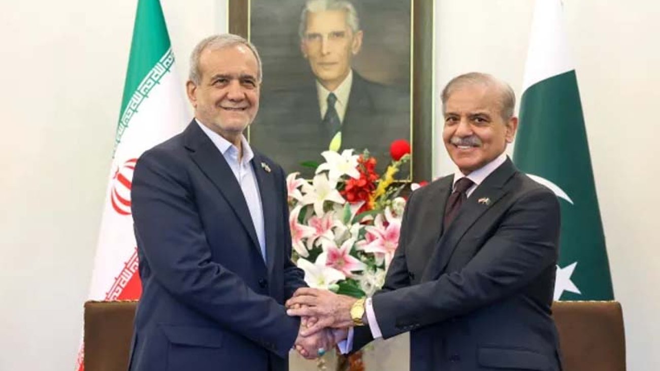 irani-president-with-shehbaz-sharif