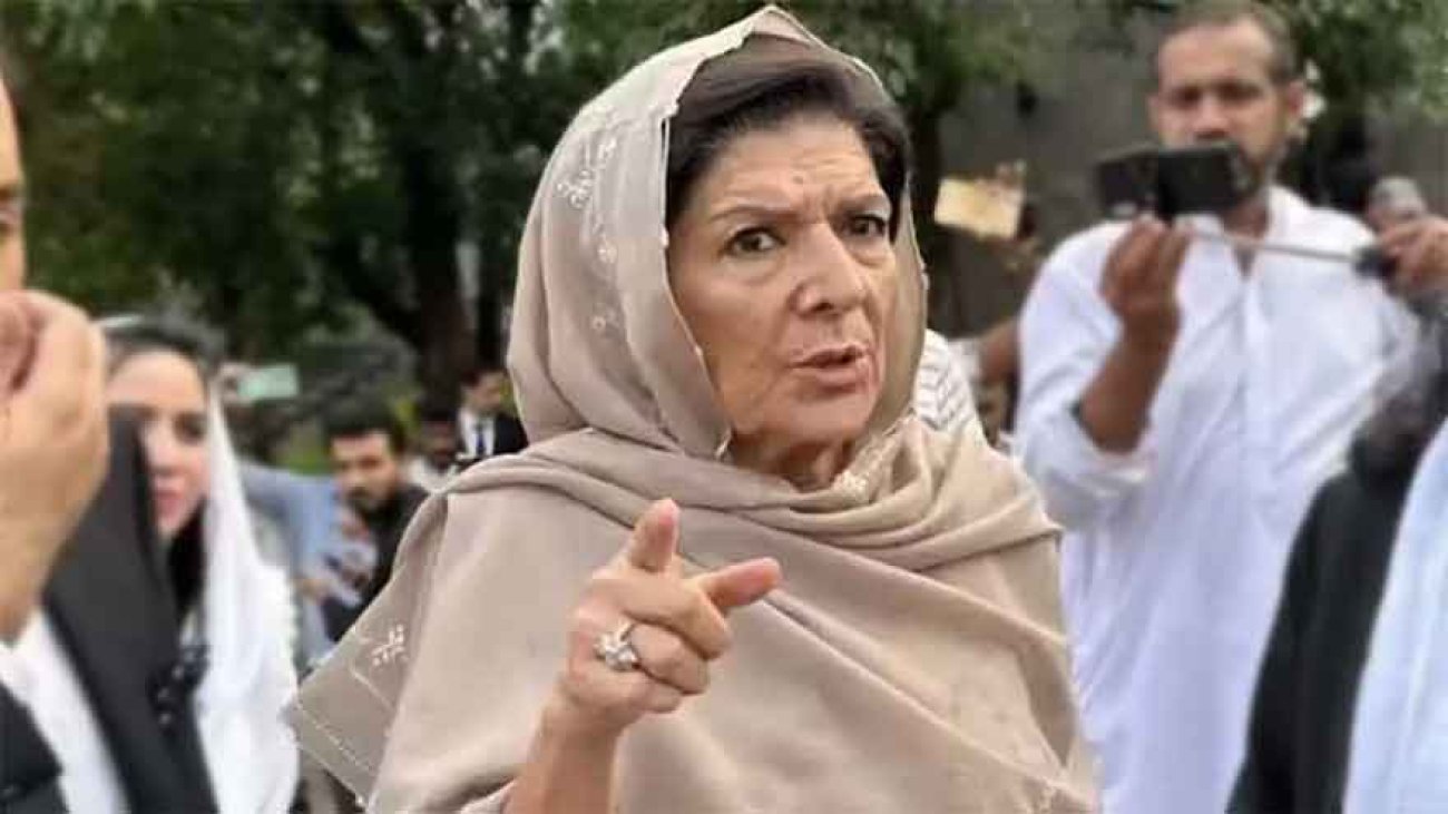 Aleema khan