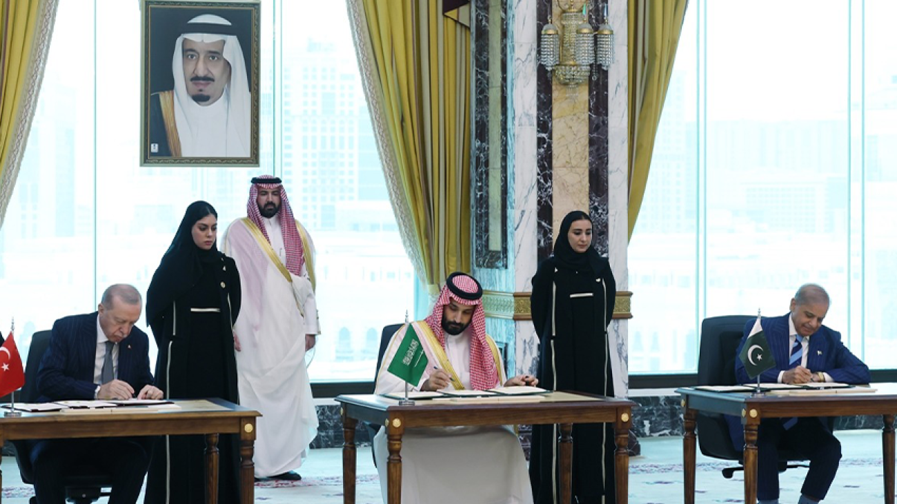Trilateral-Defence-Pact-Signed
